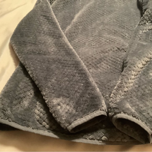 Eddie Bauer plush sweater S - Picture 11 of 16